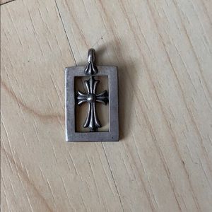 Chrome Hearts Cross